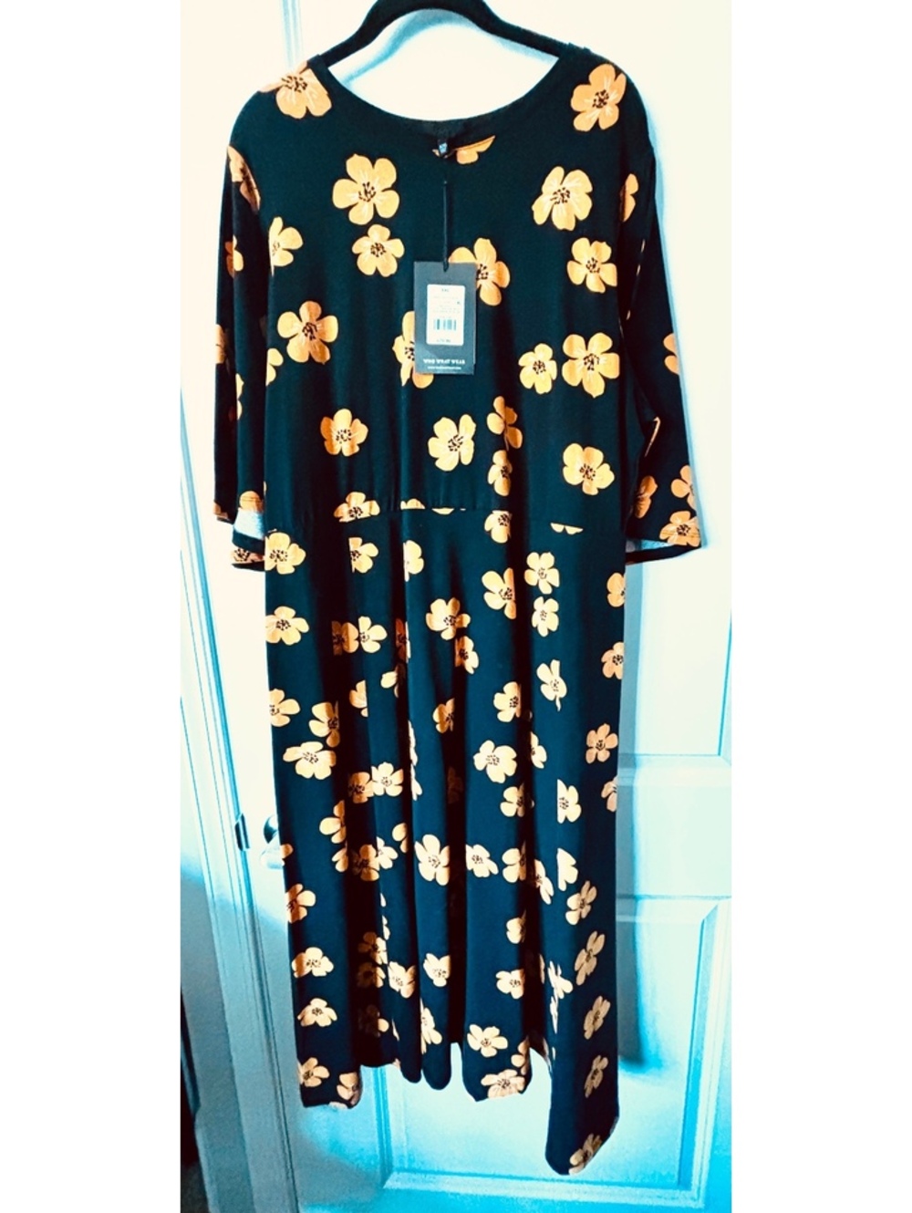 NWT Who what wear black dress with orange flowers